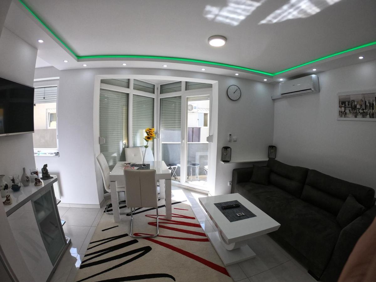 Apartmani K&V Veliko Gradiste Ngoại thất bức ảnh