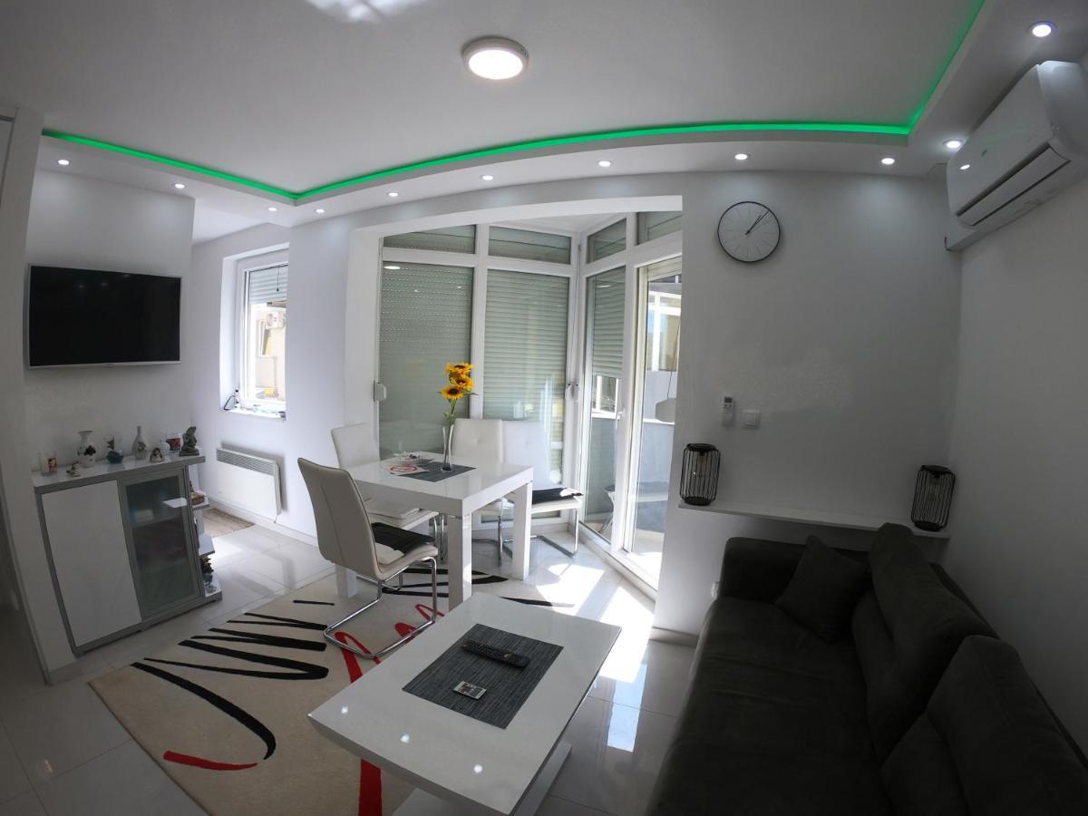Apartmani K&V Veliko Gradiste Ngoại thất bức ảnh