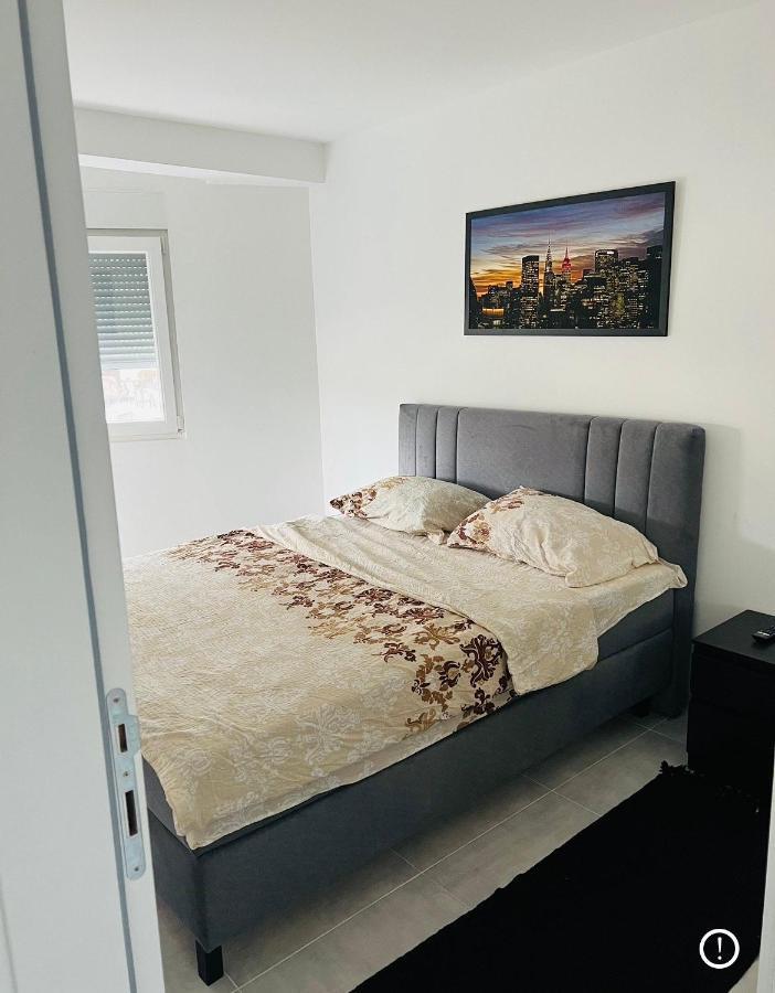 Apartmani K&V Veliko Gradiste Ngoại thất bức ảnh